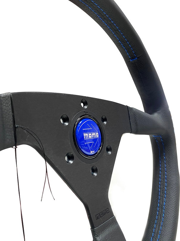 MOMO MONTE CARLO STEERING WHEEL: 350mm/BLUE STITCH MO-MCL35BK6B